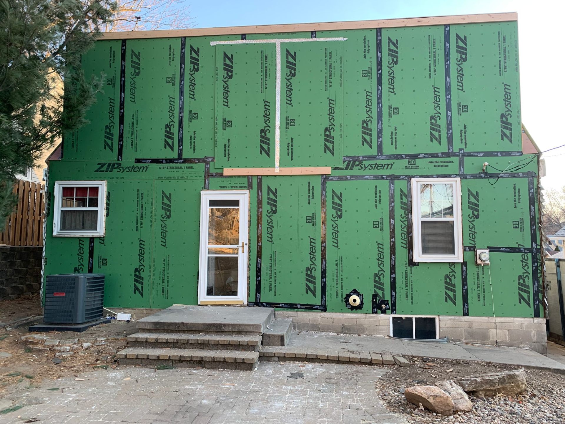 Choosing a Home Addition Contractor in Omaha: What to Verify Before You Sign
